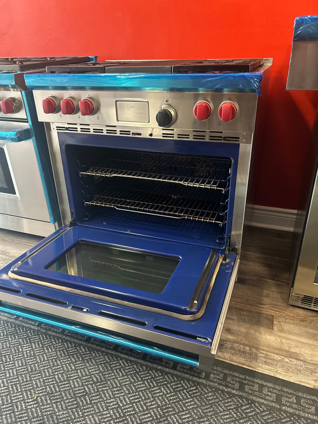 36” Dual Fuel Wolf Range