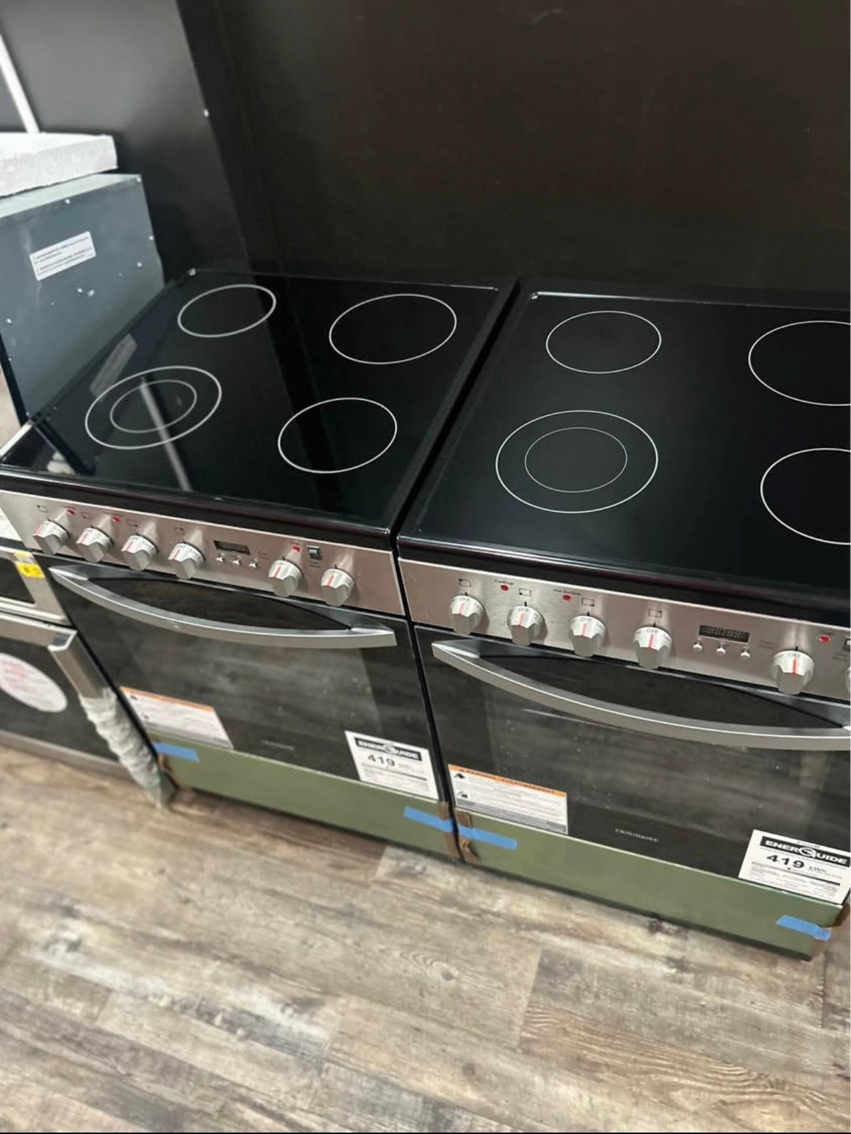 24” Frigidaire Electric Range